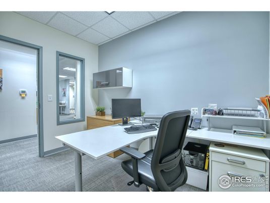 Home Office, Interior