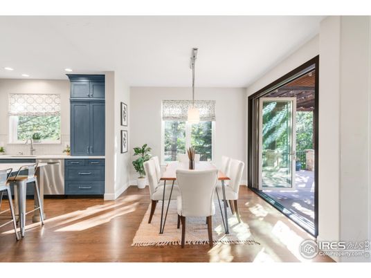 Dining room, Interior, Kitchen, Pendant Lights, Recessed Lighting, Wood Texture Flooring