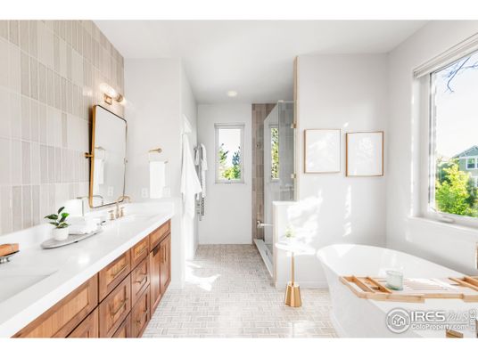 Bathroom, Dual Sink Vanities, Free Standing Baths, Glass Shower, Interior