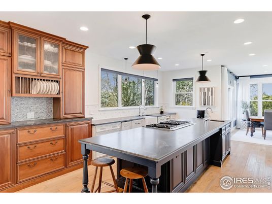 Dining room, Interior, Kitchen, Pendant Lights, Recessed Lighting, Wood Texture Flooring