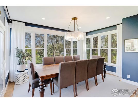 Dining room, Interior, Pendant Lights, Recessed Lighting