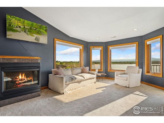 Fireplace, Interior, Recessed Lighting, Water