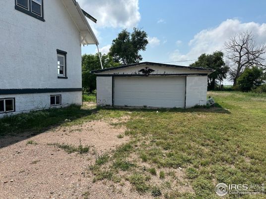 Backyard, Detached Garage, Exterior