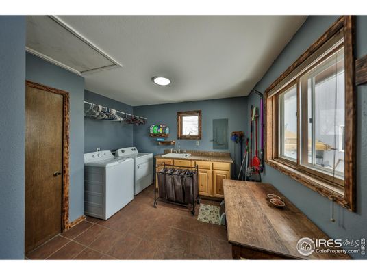 Interior, Washer