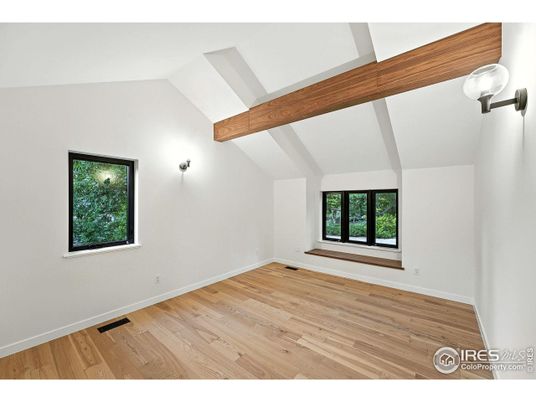 Empty room, Interior, Wooden Beams, Wood Texture Flooring