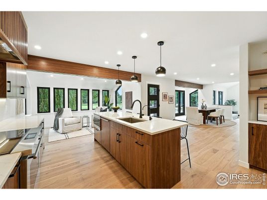 Dining room, Interior, Kitchen, Living room, Pendant Lights, Recessed Lighting, Stainless Steel Appliances, Wood Texture Flooring