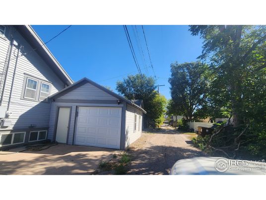 Backyard, Detached Garage, Exterior