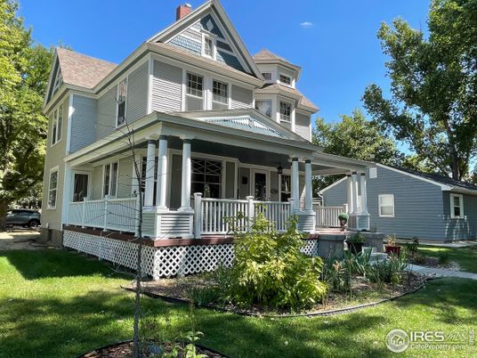 Exterior, Facade, Queen Anne Victorian