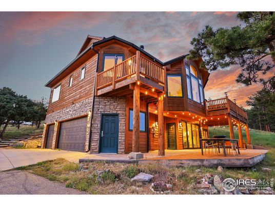 Attached, Exterior, Facade, Log Home