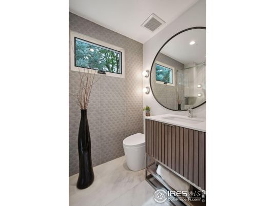 Bathroom, Interior, Marble, Recessed Lighting