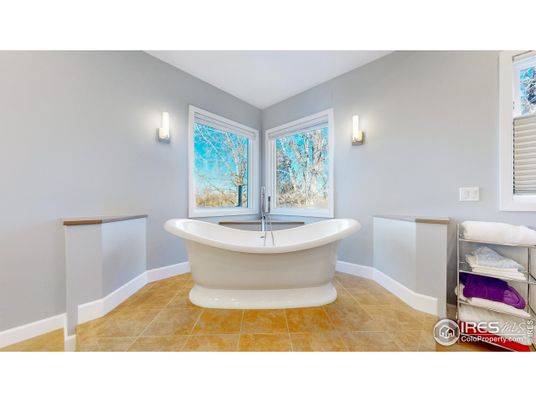 Bathroom, Free Standing Baths, Interior