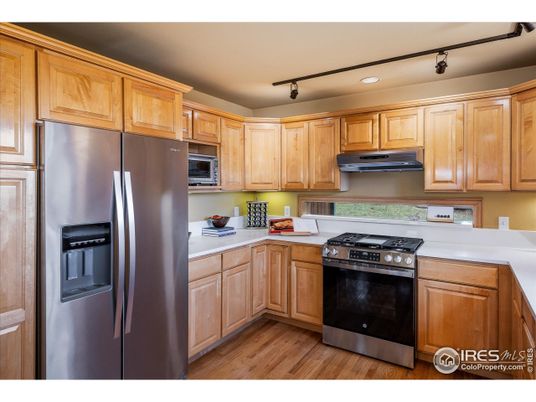 Interior, Kitchen, Stainless Steel Appliances, Wood Texture Flooring