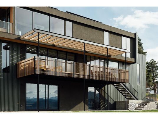 Exterior, Facade, Modern