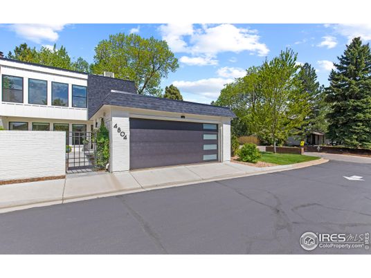 Attached, Exterior, Facade, Modern