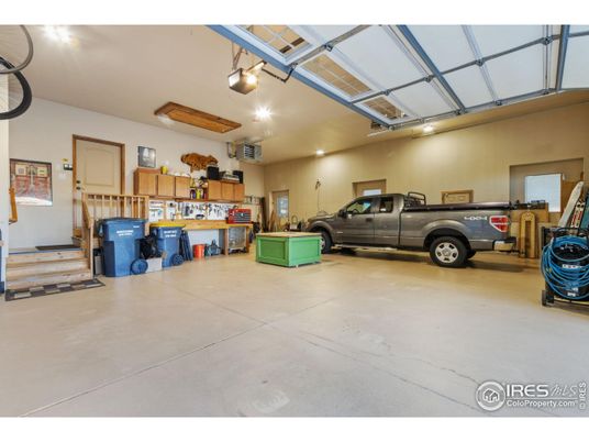 Garage, Interior