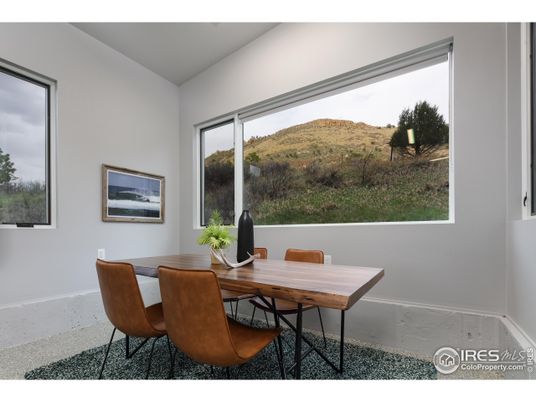 Dining room, Interior