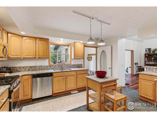Interior, Kitchen, Pendant Lights, Recessed Lighting, Wood Texture Flooring