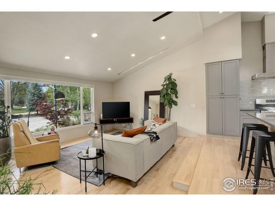 Interior, Kitchen, Living room, Recessed Lighting, Wood Texture Flooring