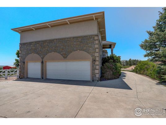Detached Garage, Exterior