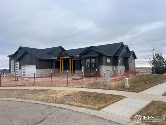 Attached, Exterior, Facade, Ranch
