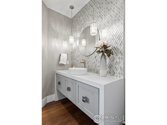 Bathroom, Interior, Pendant Lights, Wood Texture Flooring