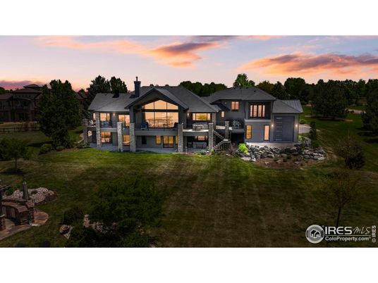 Backyard, Exterior, Facade, Modern