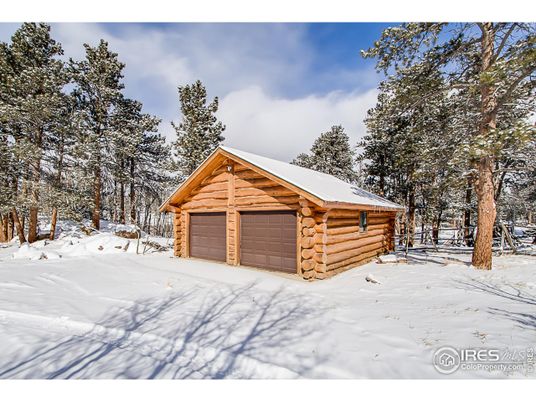Backyard, Detached Garage, Exterior