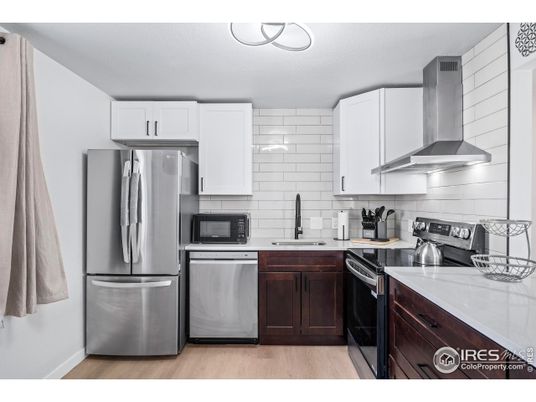 Interior, Kitchen, Stainless Steel Appliances, Wood Texture Flooring