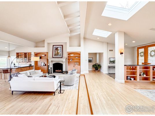 Fireplace, Interior, Living room, Pendant Lights, Recessed Lighting, Wood Texture Flooring