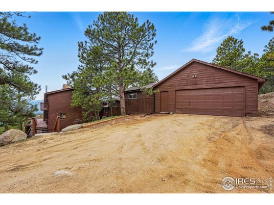 Backyard, Detached Garage, Exterior