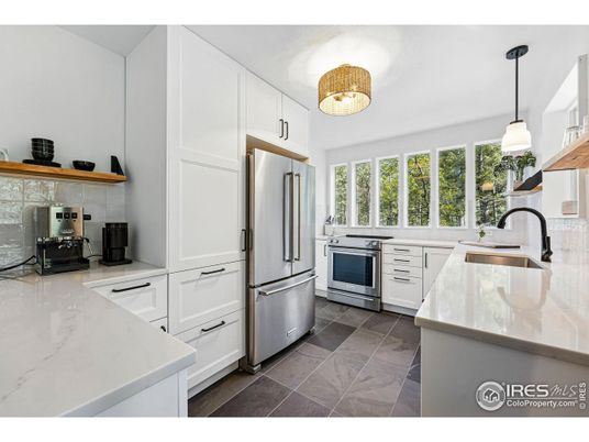 Interior, Kitchen, Pendant Lights, Stainless Steel Appliances
