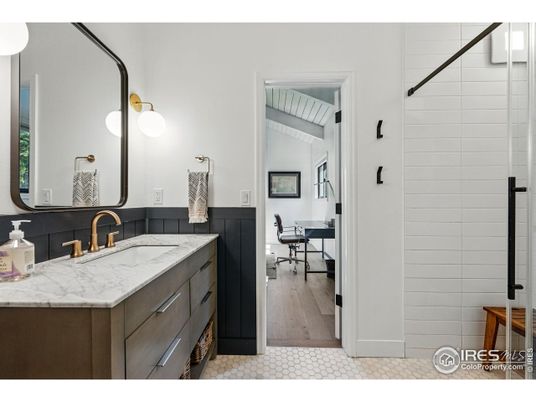Bathroom, Dual Sink Vanities, Interior, Wood Texture Flooring