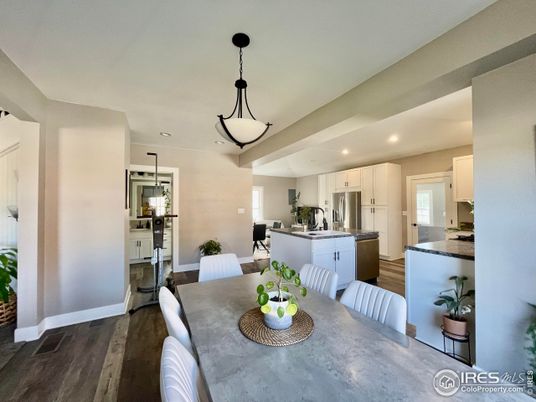 Dining room, Interior, Kitchen, Pendant Lights, Recessed Lighting, Wood Texture Flooring