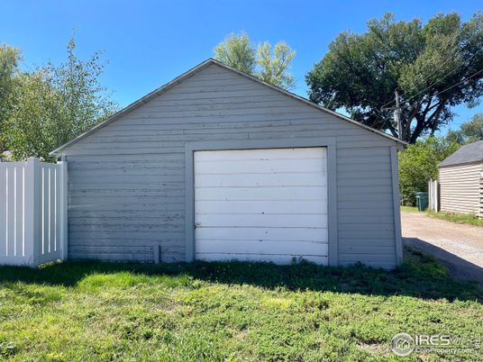 Detached Garage, Exterior