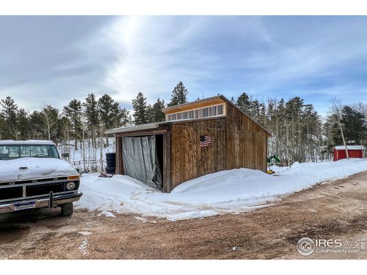 Detached Garage, Exterior