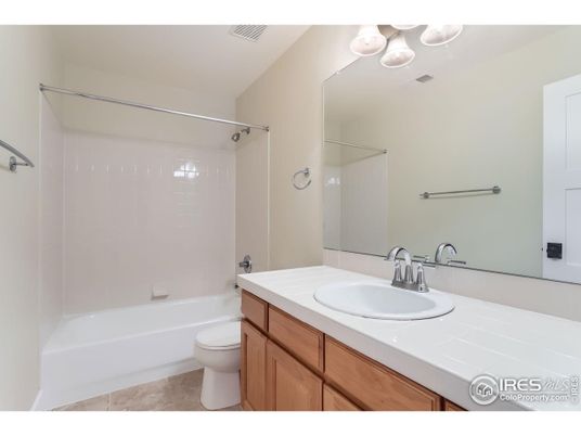 Bathroom, Interior, Tile Countertops