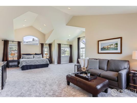 Bedroom, Interior, Living room, Recessed Lighting