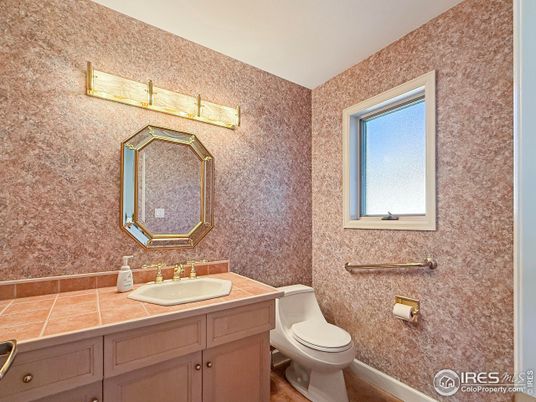 Bathroom, Interior, Tile Countertops