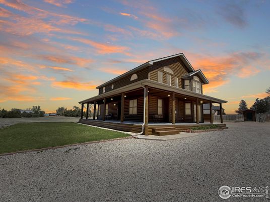 Backyard, Exterior, Facade, Log Home
