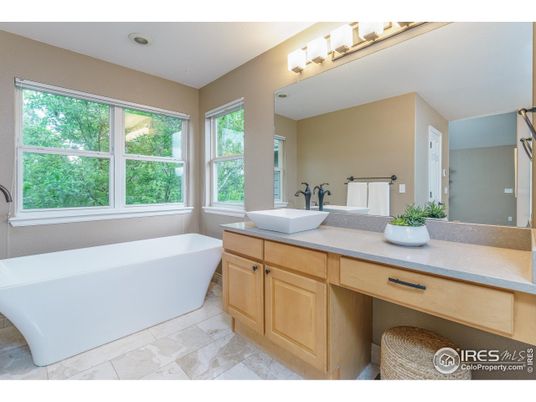 Bathroom, Dual Sink Vanities, Free Standing Baths, Interior, Recessed Lighting