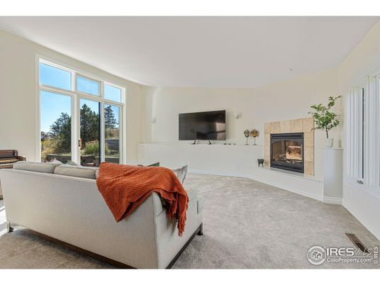 Fireplace, Interior, Living room