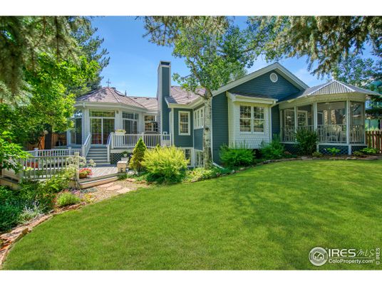 Backyard, Exterior, Facade, Queen Anne Victorian