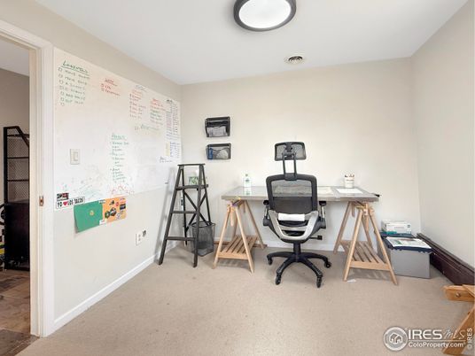 Home Office, Interior