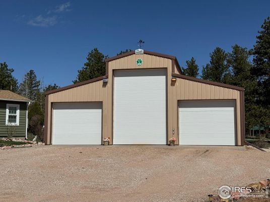Detached Garage, Exterior