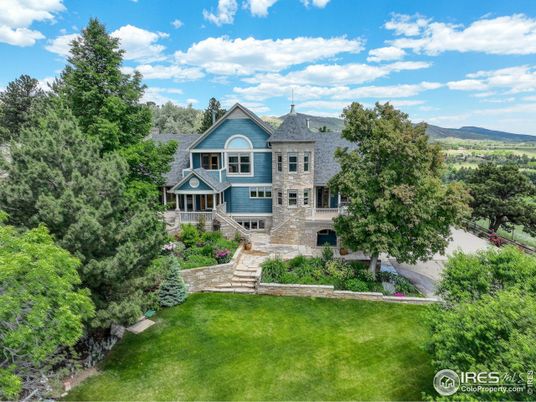 Backyard, Exterior, Facade, Queen Anne Victorian