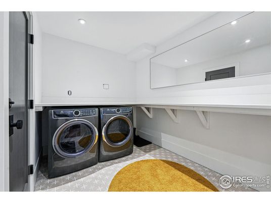 Interior, Recessed Lighting, Washer