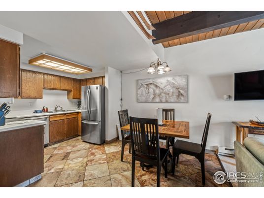 Dining room, Interior, Kitchen, Stainless Steel Appliances, Wooden Beams, Wooden Ceilings
