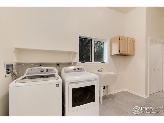 Interior, Washer