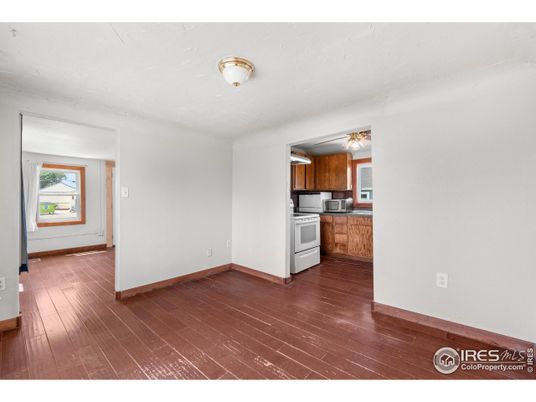 Empty room, Interior, Kitchen, Wood Texture Flooring