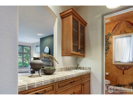 Bathroom, Interior, Recessed Lighting, Tile Countertops